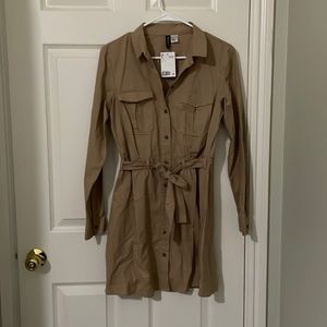 Brown button down long sleeve dress with tie